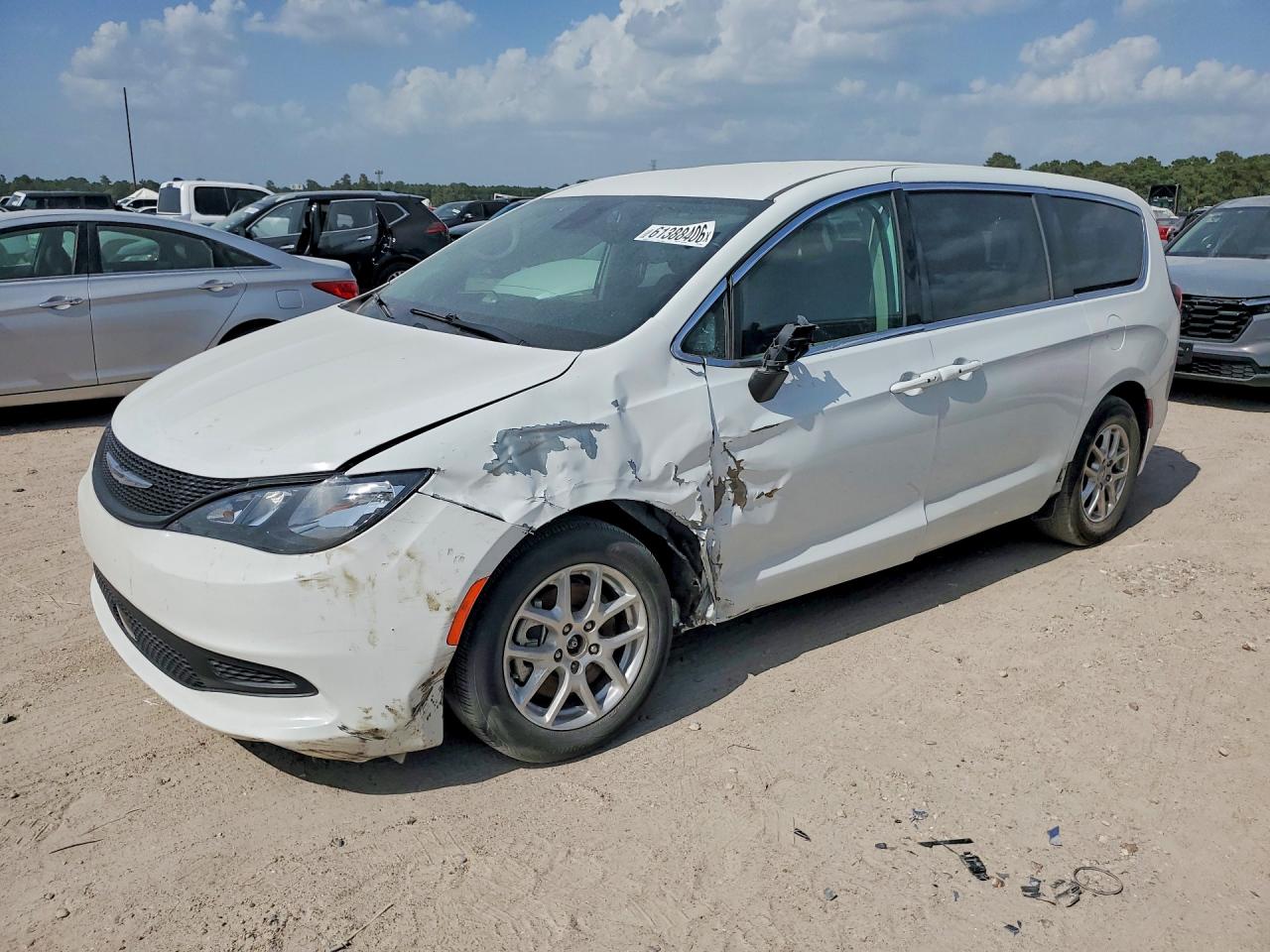 2C4RC1CG4PR625594 · 2023 CHRYSLER VOYAGER