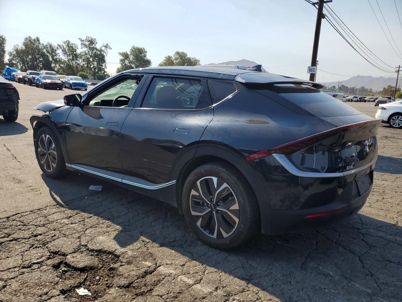 KNDC34LA0R5620220 · 2024 KIA EV6 · 2/13