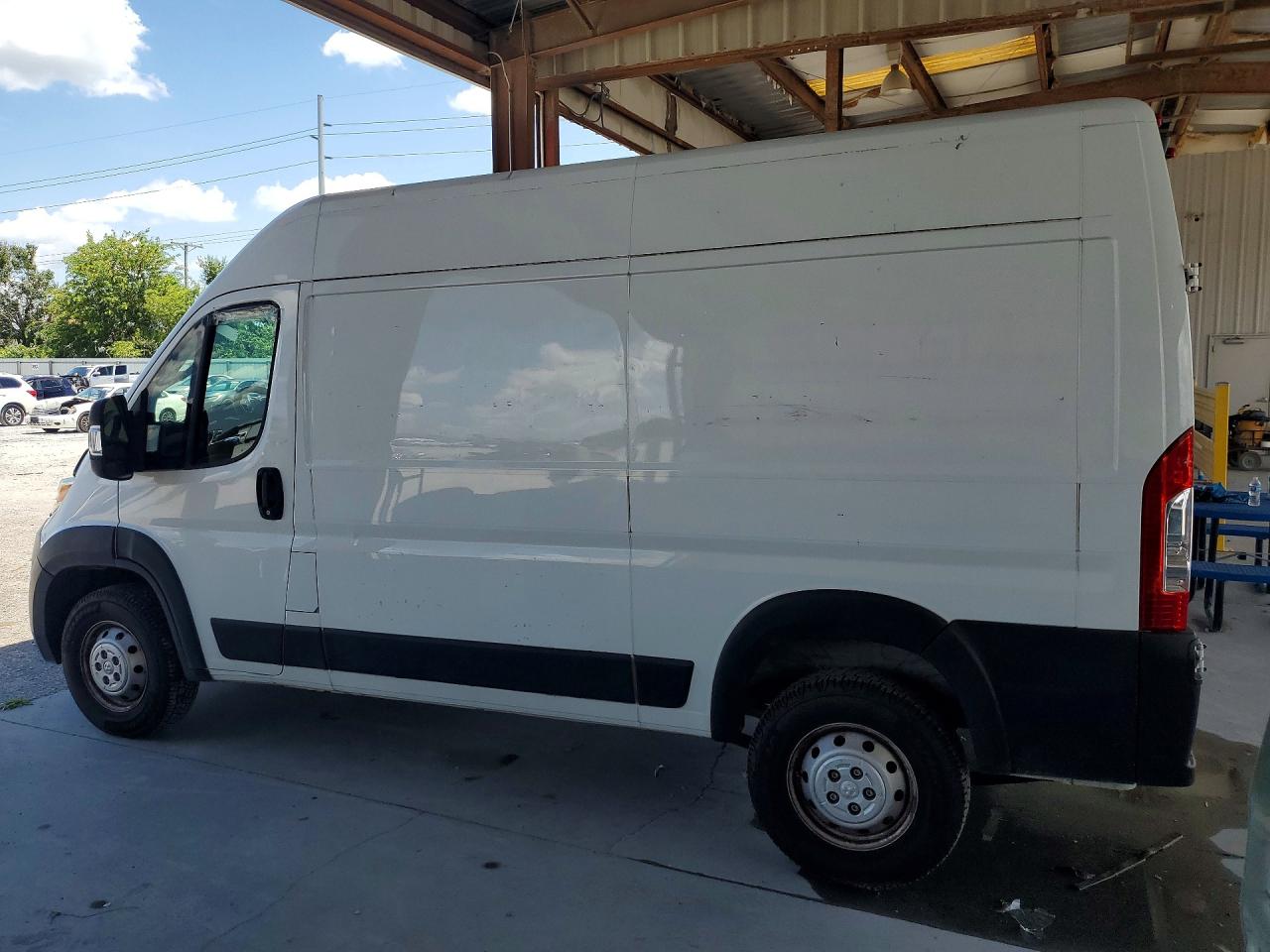 3C6LRVCG2PE519505 · 2023 RAM PROMASTER 2500 · 2/13