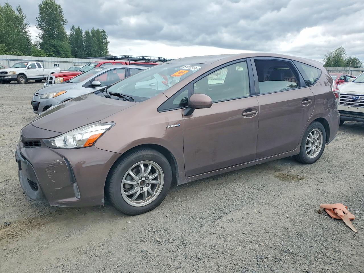 JTDZN3EUXHJ057866 · 2017 TOYOTA PRIUS V
