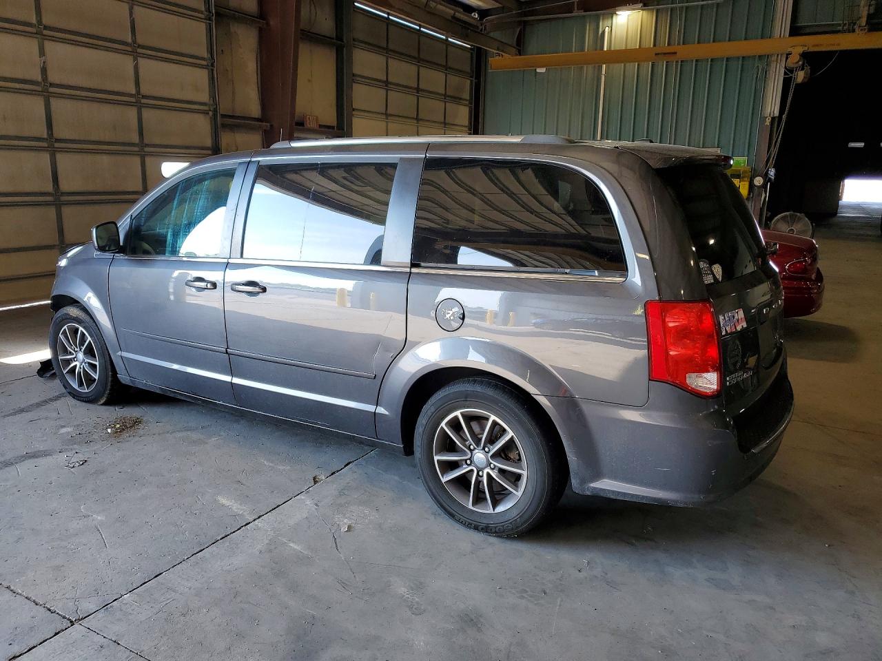 2C4RDGCG8HR858654 · 2017 DODGE GR CARAVAN · 2/13