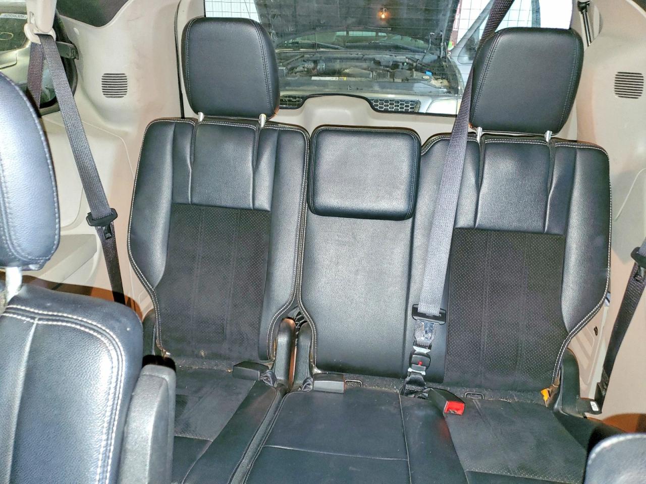 2C4RDGCG8HR858654 · 2017 DODGE GR CARAVAN · 10/13