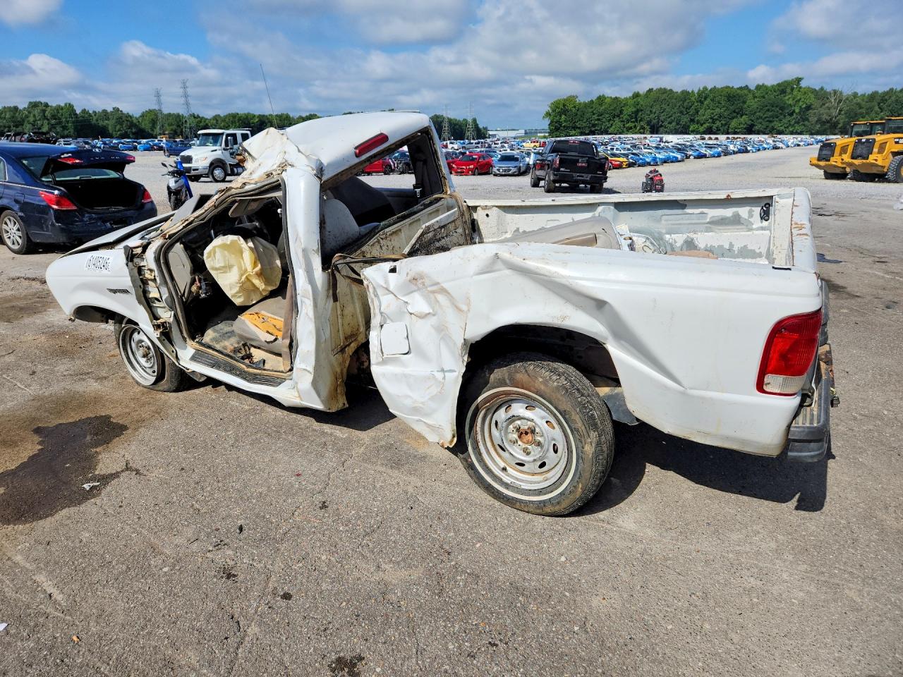 1FTYR10C1YTA26805 · 2000 FORD RANGER · 2/12