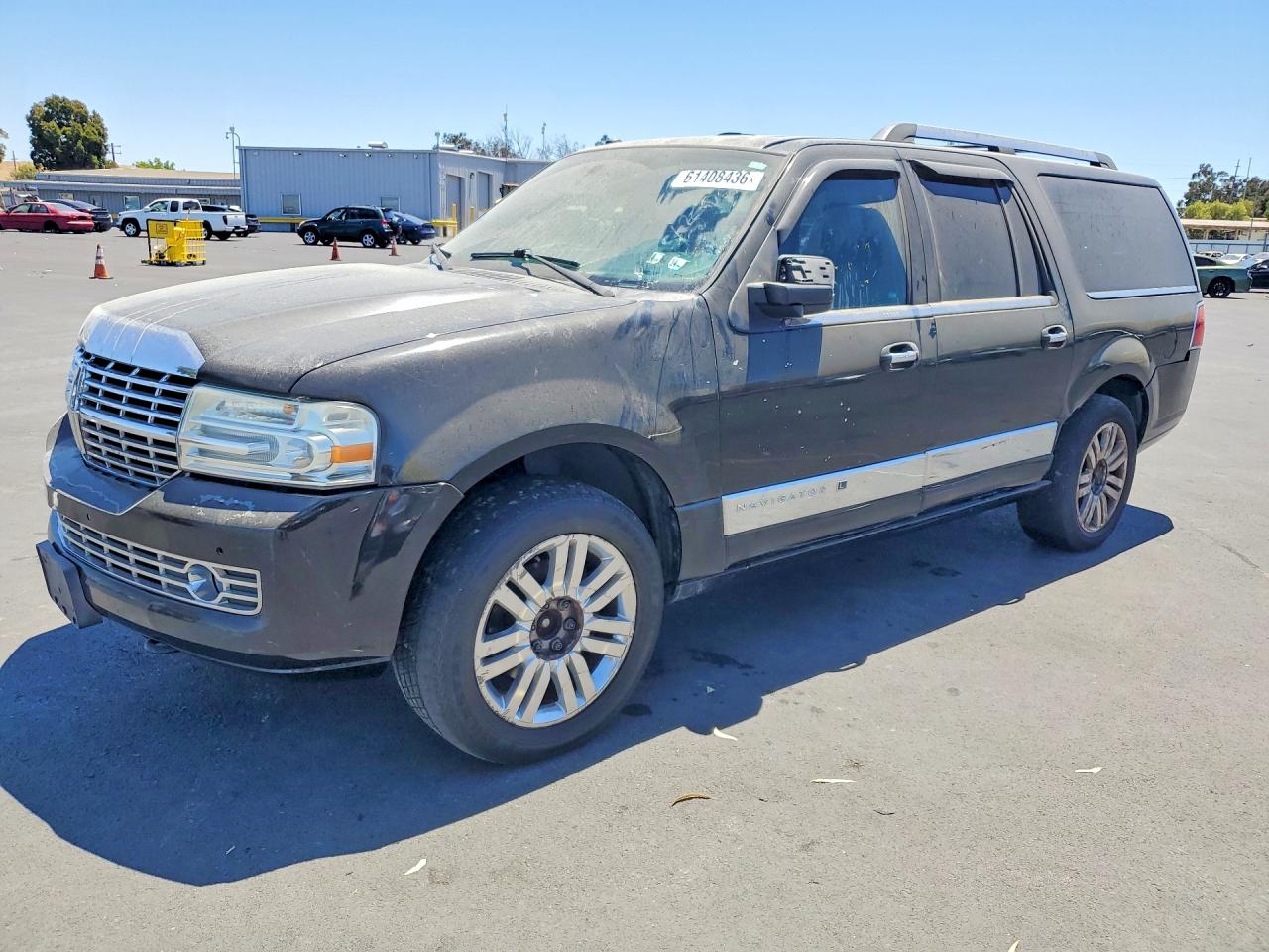 5LMJJ3J57BEJ00432 · 2011 LINCOLN NAVIGATOR