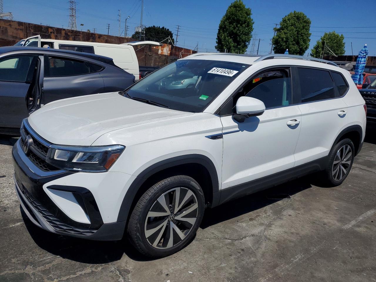 3VVLX7B24NM058408 · 2022 VOLKSWAGEN TAOS