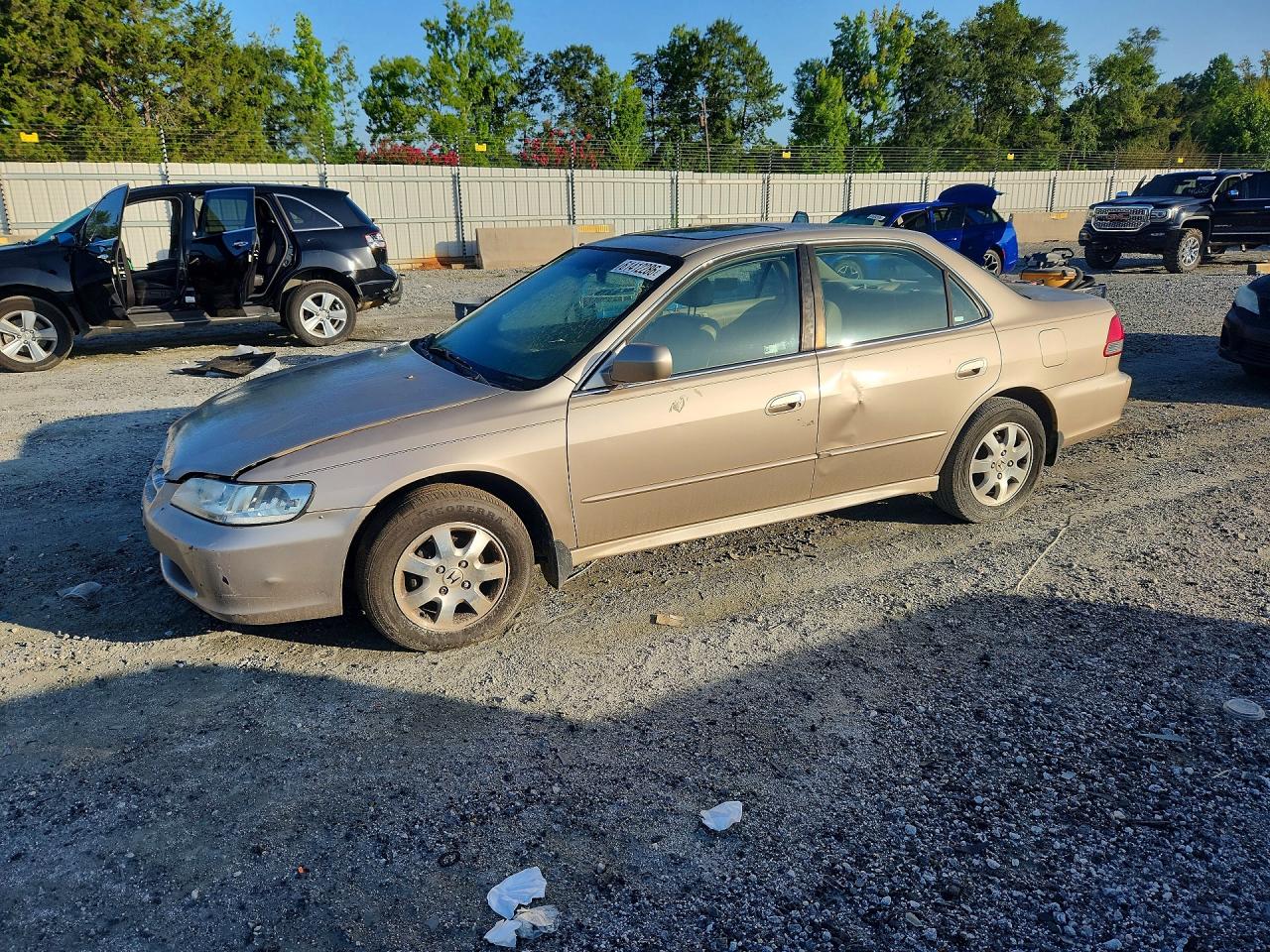 1HGCG56631A054116 · 2001 HONDA ACCORD