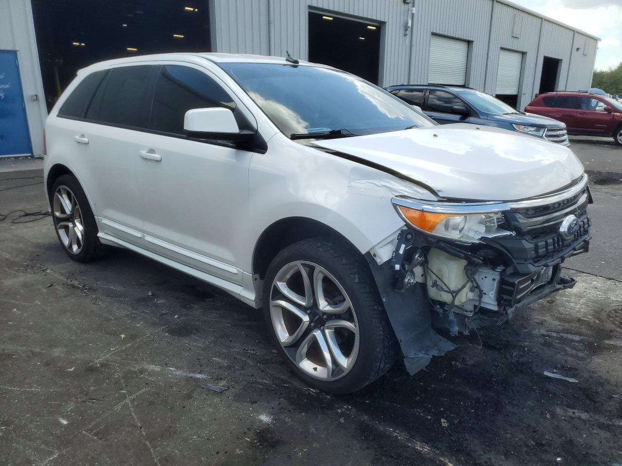 2FMDK3AK4BBA83832 · 2011 FORD EDGE · 4/14