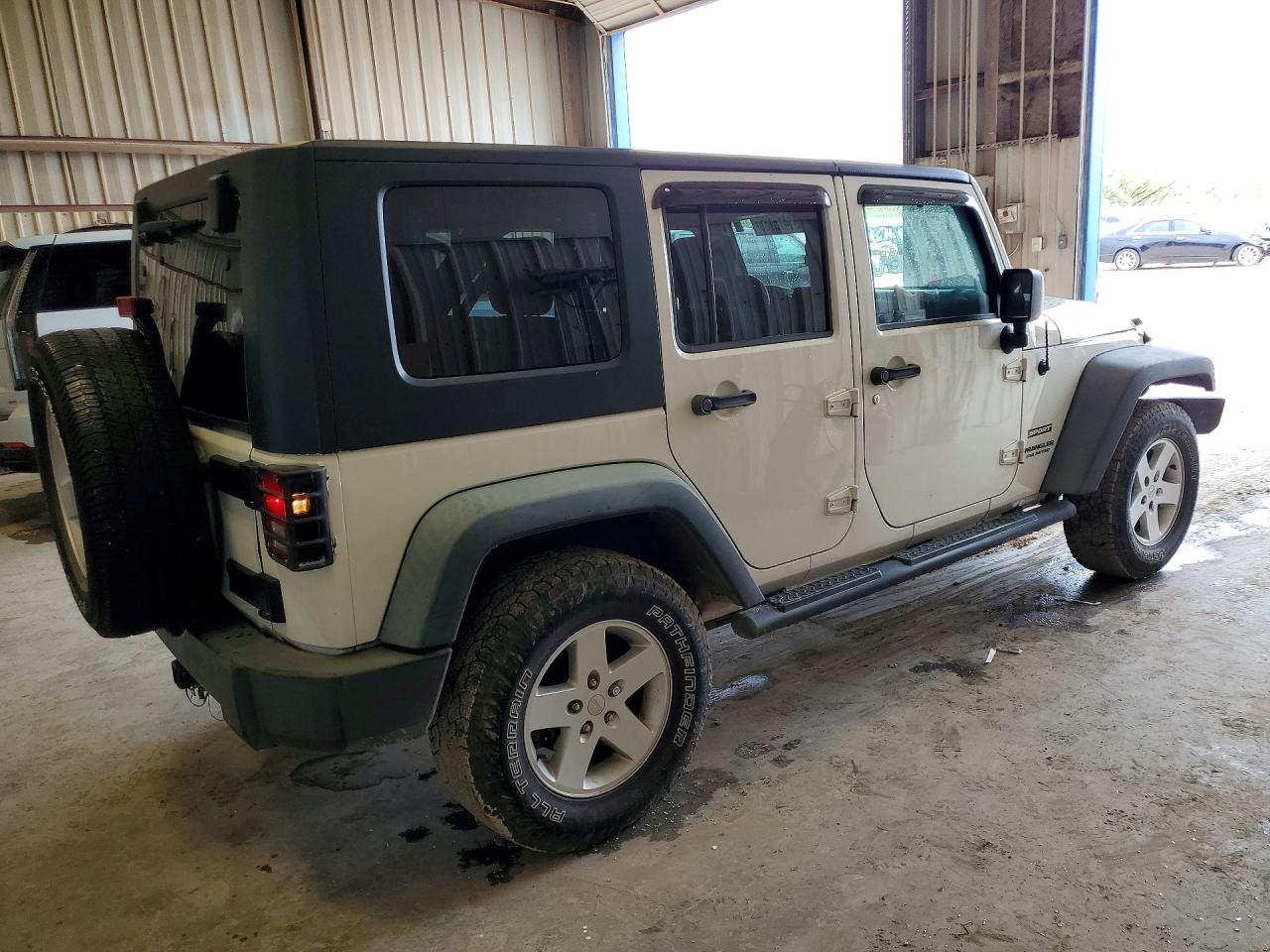 1J4BA3H19AL142538 · 2010 JEEP WRANGLER UNLIMITED · 3/13