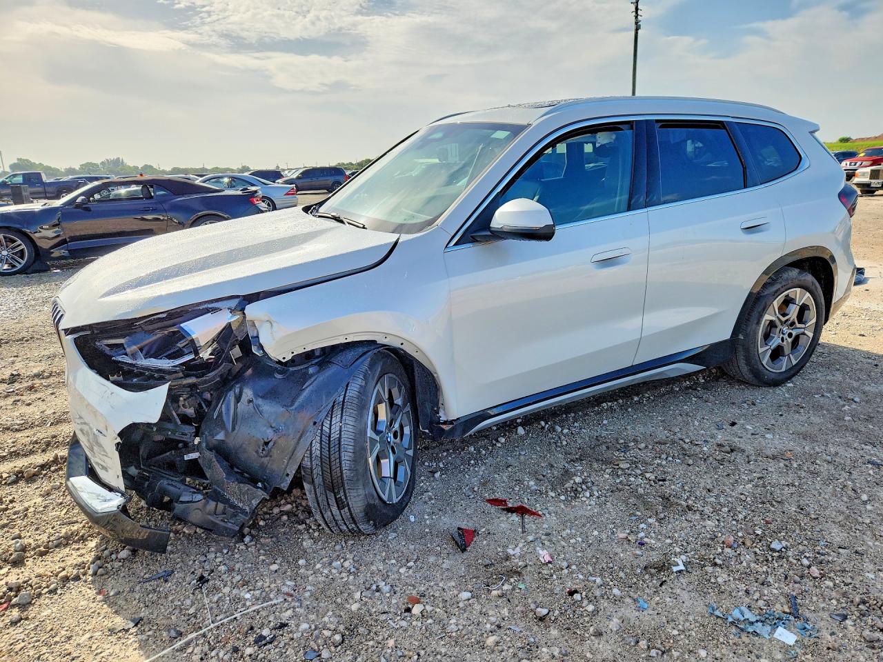 WBX73EF06T5710363 · 2026 BMW X1