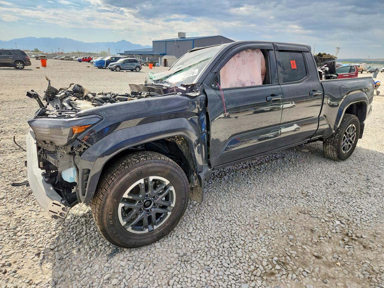 3TMLB5JN9SM206108 · 2025 TOYOTA TACOMA