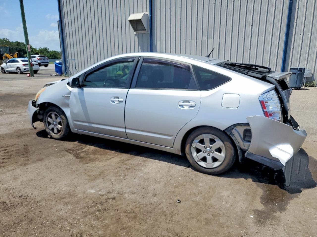 JTDKB20U177634582 · 2007 TOYOTA PRIUS · 2/12