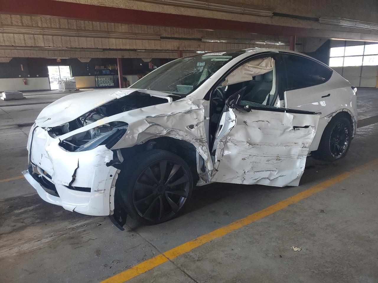 5YJYGDEE3LF017097 · 2020 TESLA MODEL Y