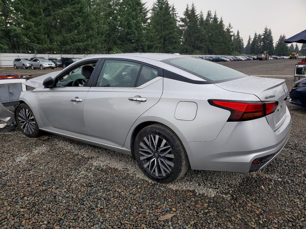 1N4BL4DV9RN404420 · 2024 NISSAN ALTIMA · 2/12