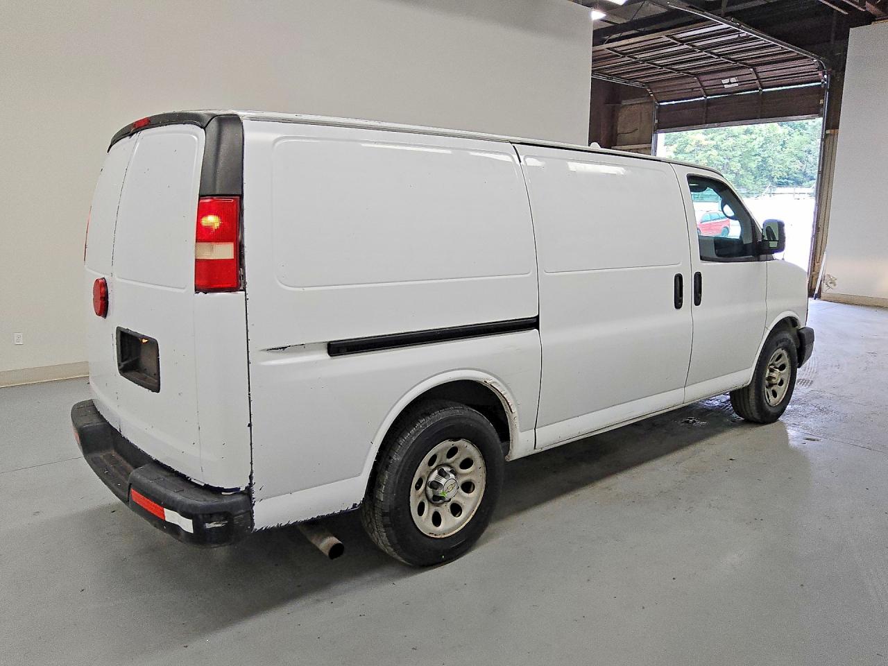 1GCSGAFX1E1165815 · 2014 CHEVROLET EXPRESS G1500 · 3/12