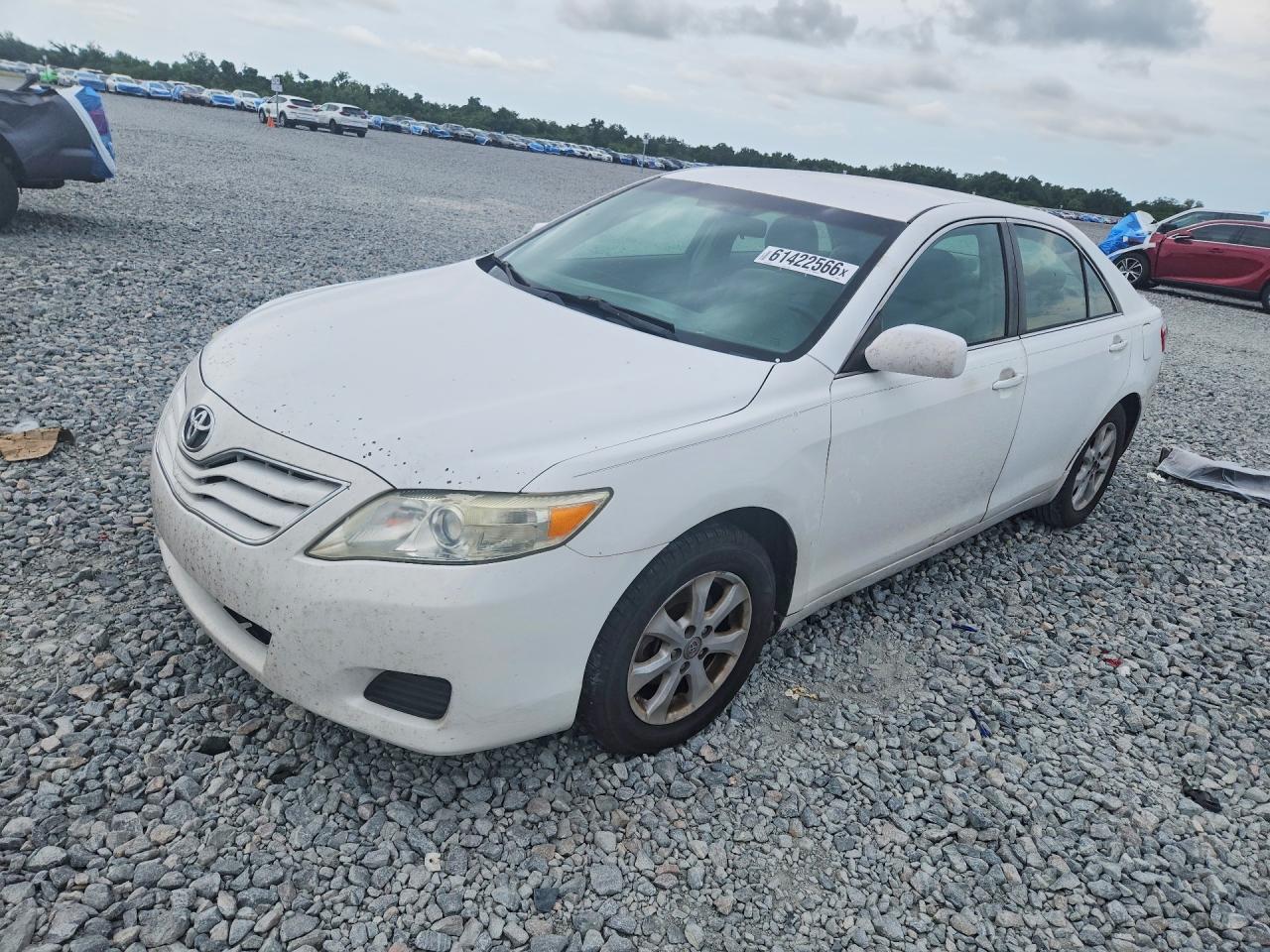 2011 TOYOTA CAMRY