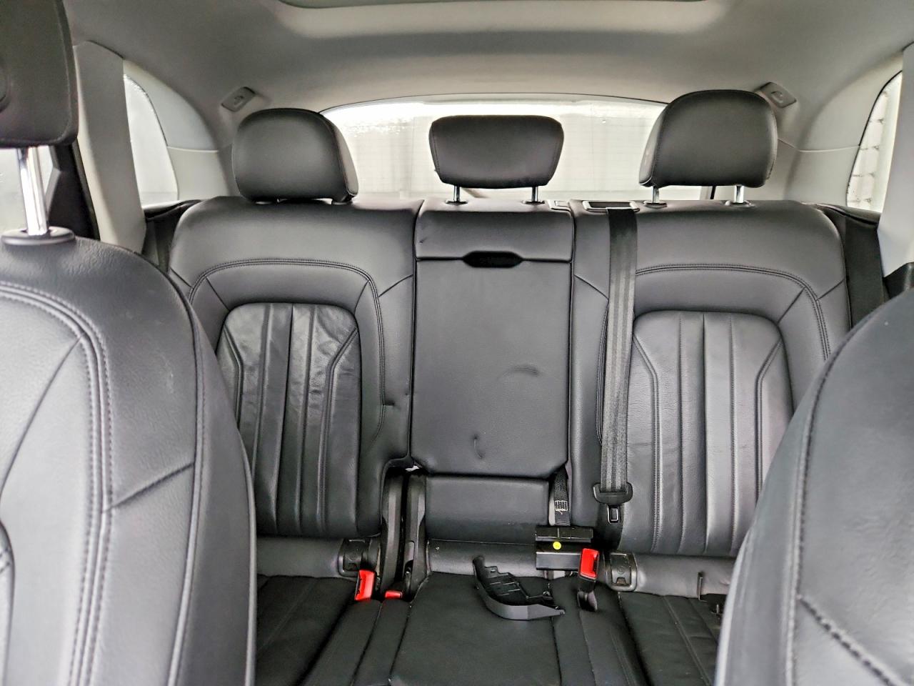 WA1ANAFY9J2023107 · 2018 AUDI Q5 · 10/13