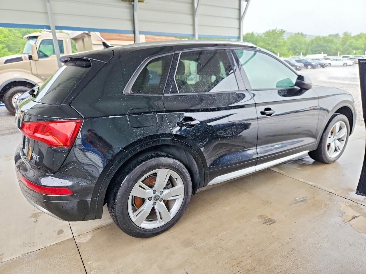 WA1ANAFY9J2023107 · 2018 AUDI Q5 · 3/13