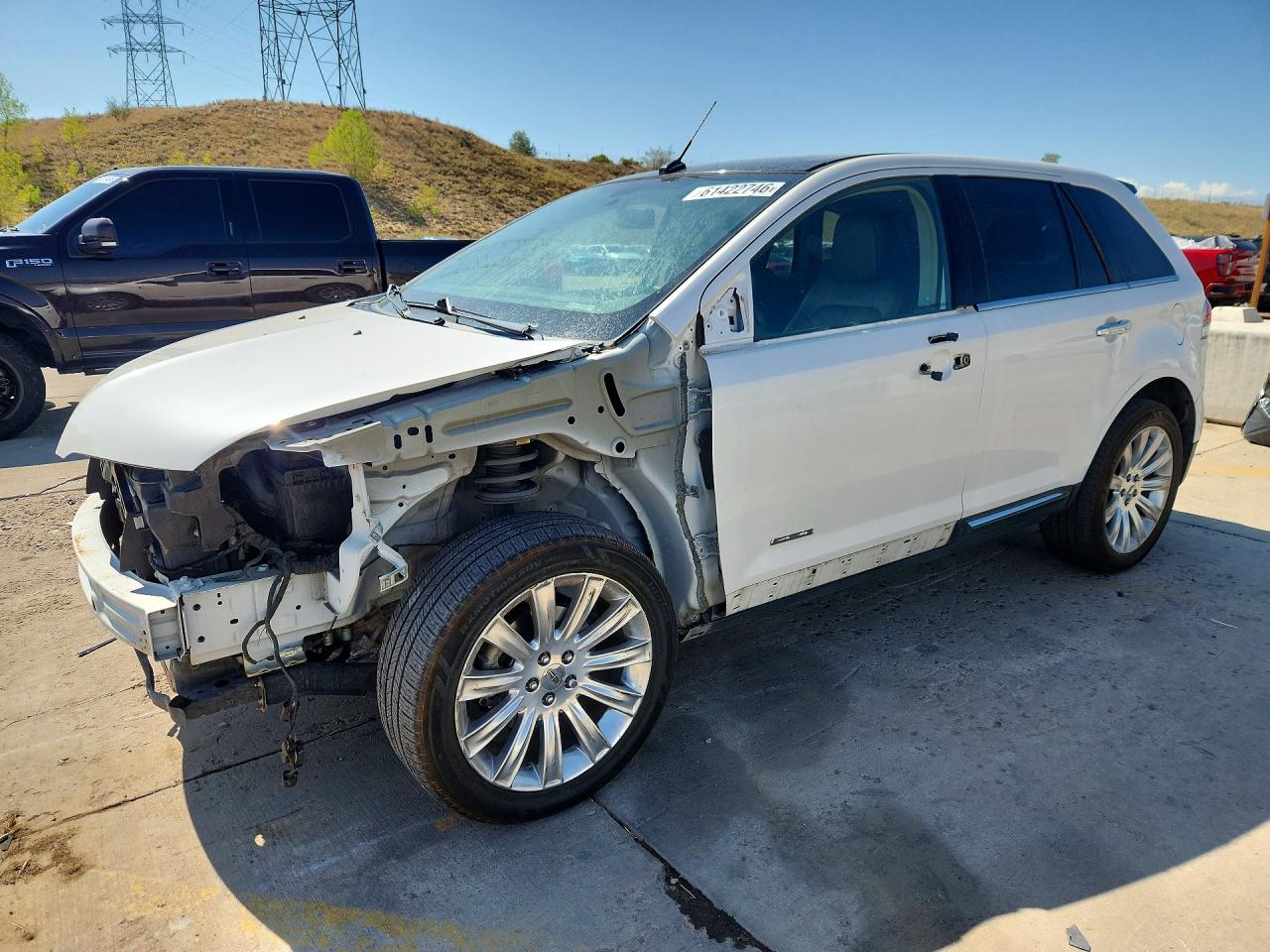 2LMDJ8JK2BBJ12300 · 2011 LINCOLN MKX