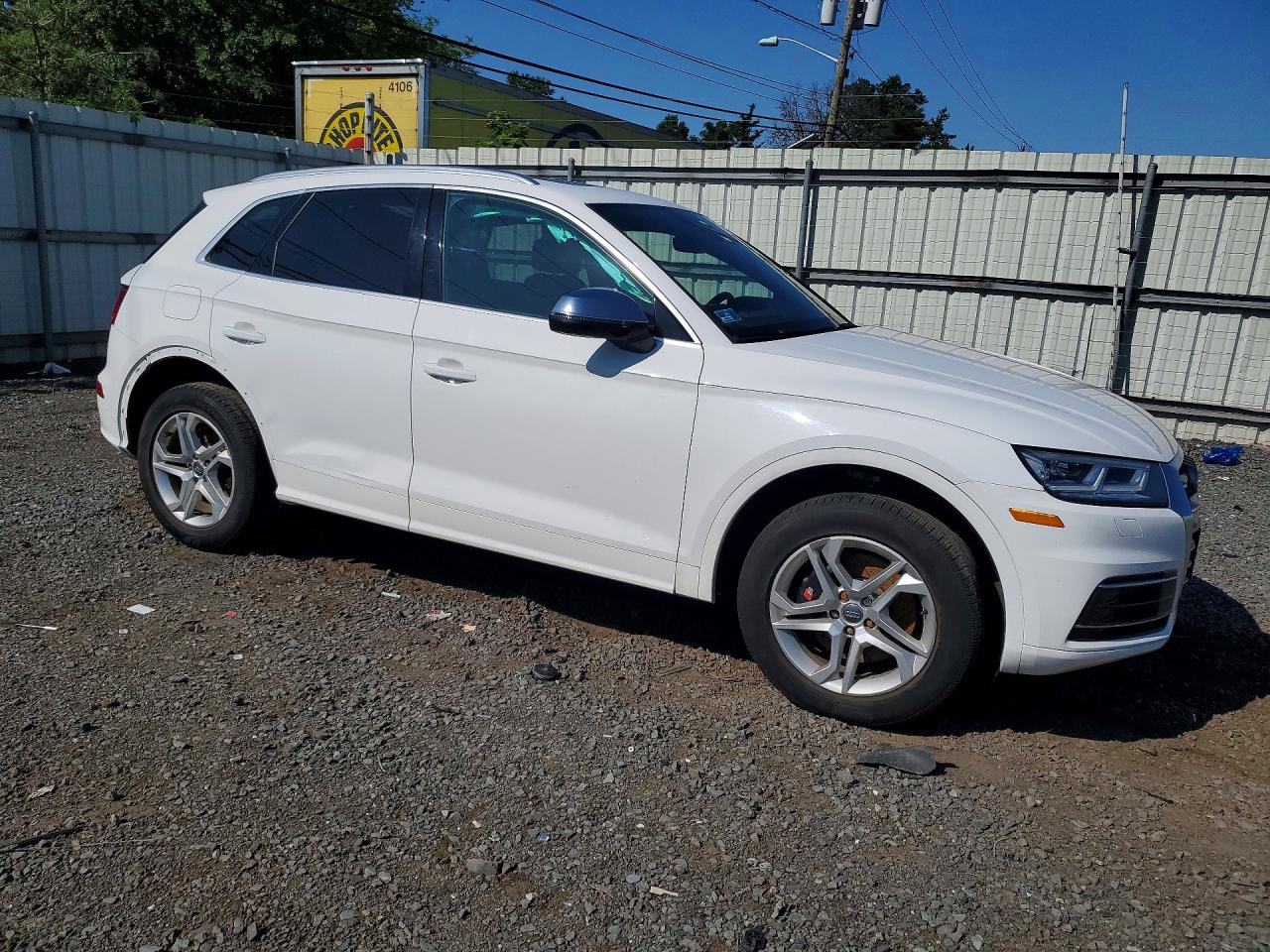 WA1A4AFYXJ2185105 · 2018 AUDI SQ5 · 4/13