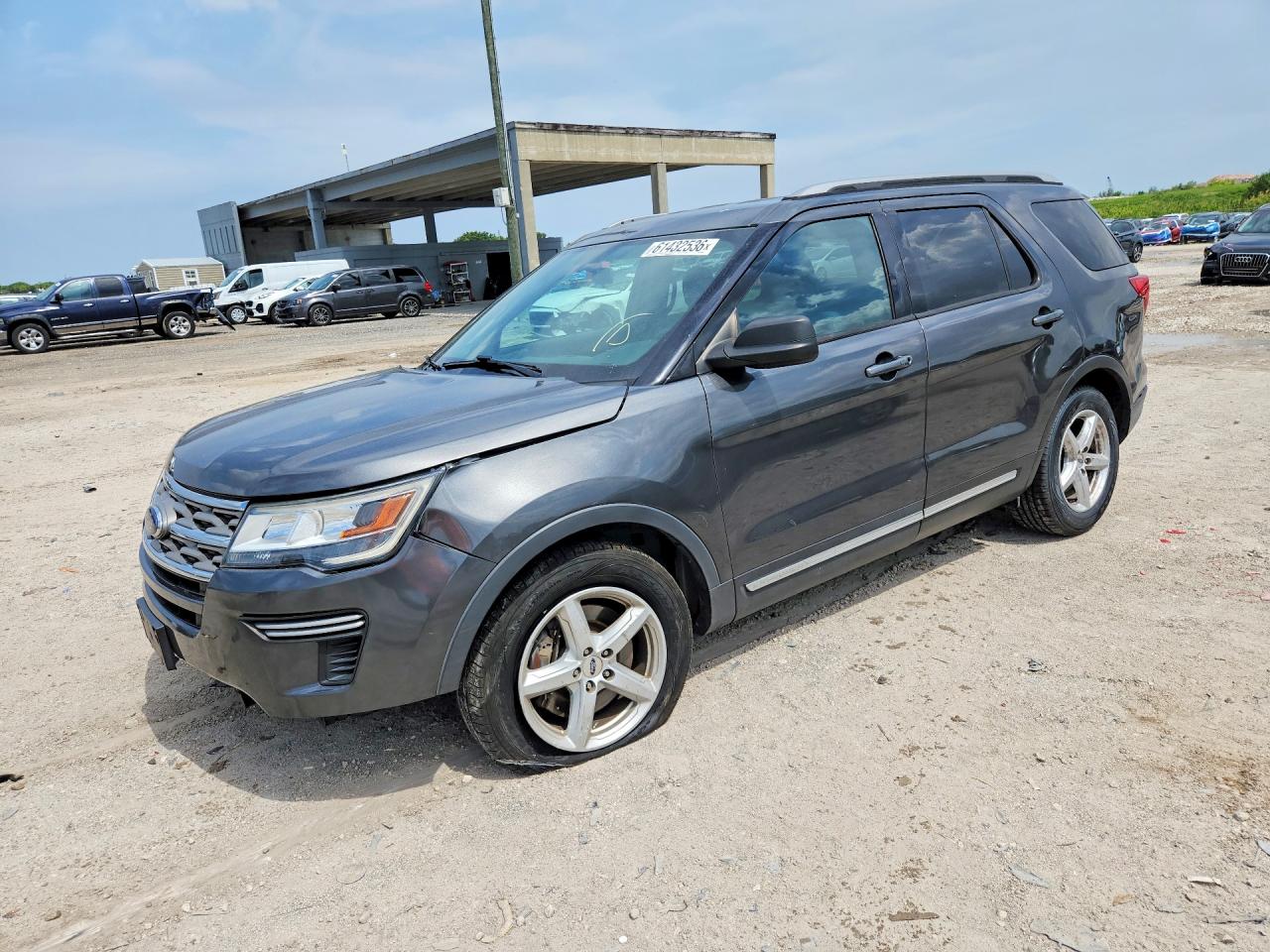 1FM5K7D8XJGB85168 · 2018 FORD EXPLORER