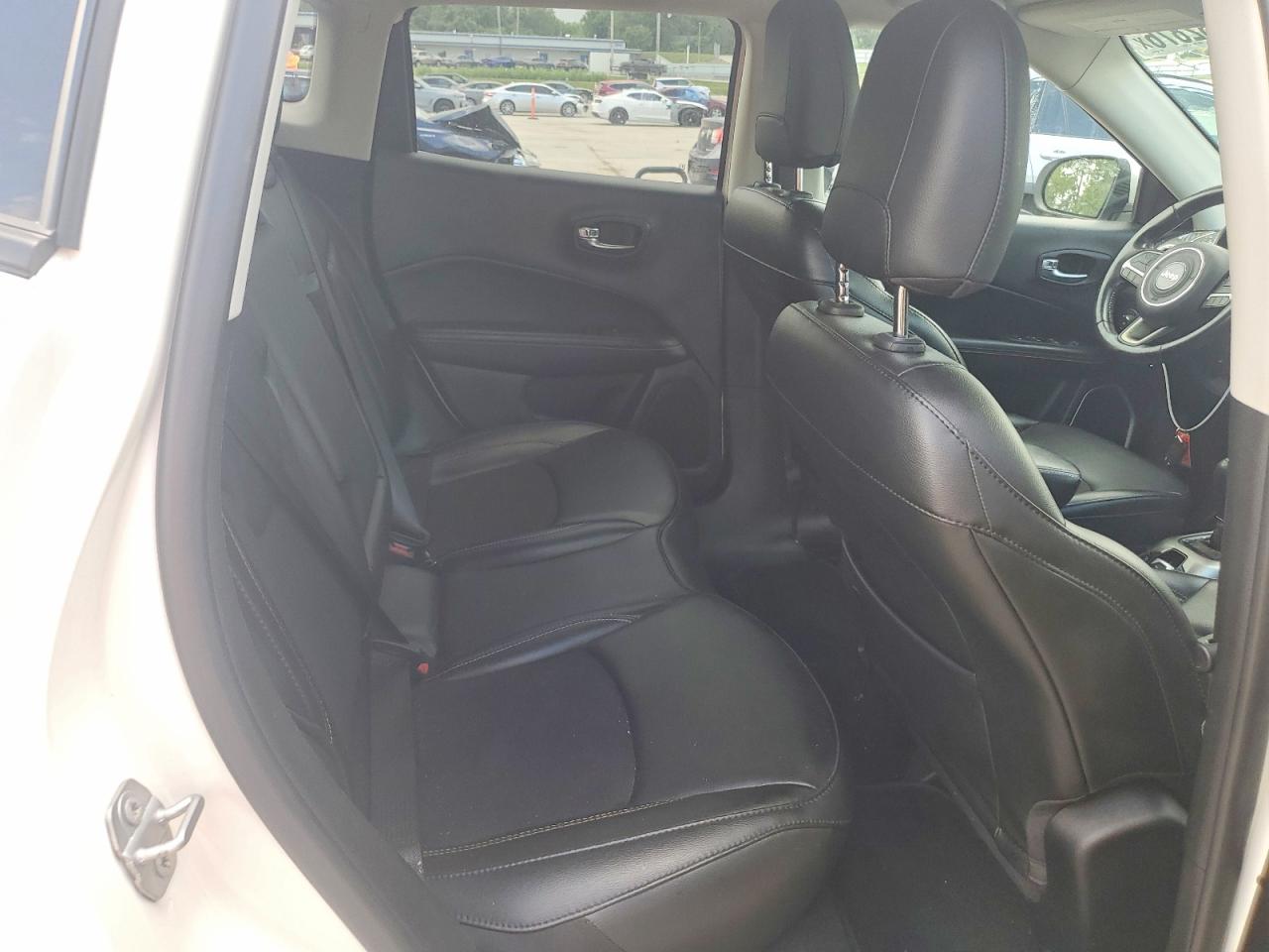 3C4NJDBB9LT161558 · 2020 JEEP COMPASS · 10/12