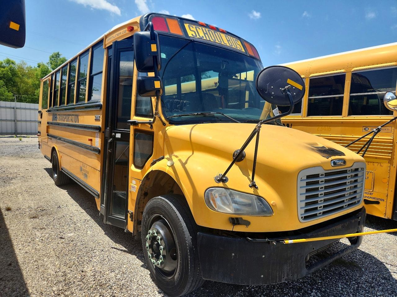 2011 THOMAS SAF-T-LINER C2