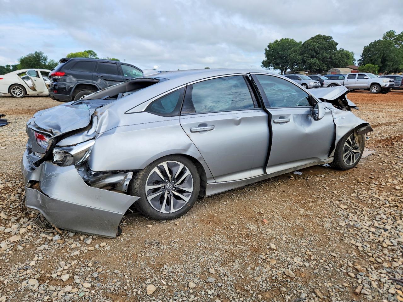 1HGCV3F1XKA018441 · 2019 HONDA ACCORD · 3/13