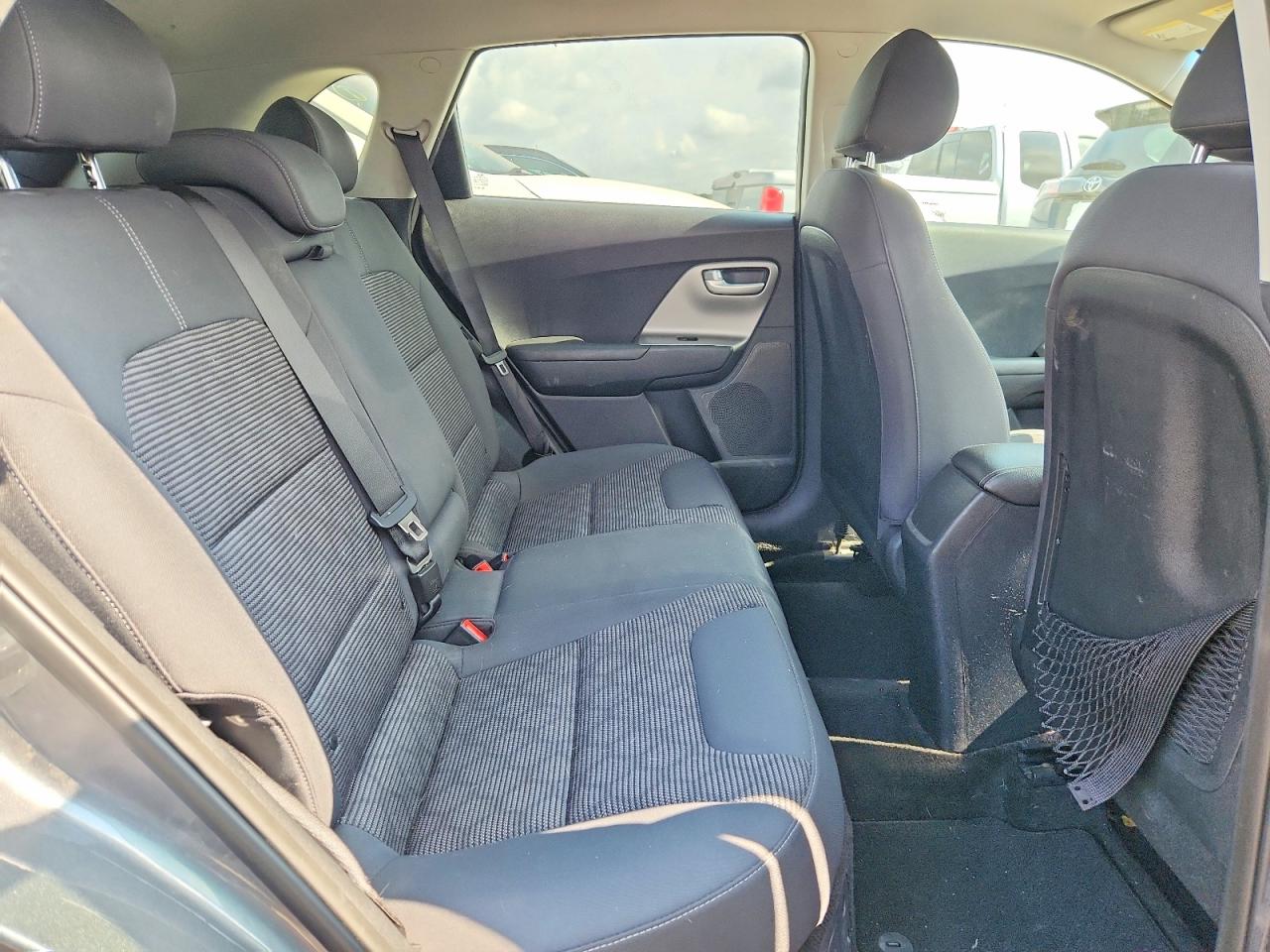 KNDCB3LC7J5202157 · 2018 KIA NIRO · 11/14