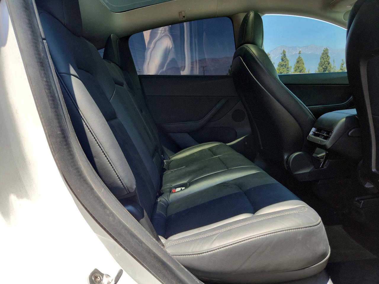 5YJYGDEE8LF009092 · 2020 TESLA MODEL Y · 10/12