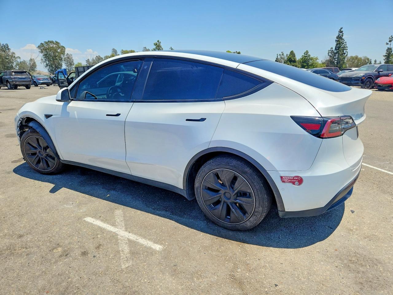 5YJYGDEE8LF009092 · 2020 TESLA MODEL Y · 2/12