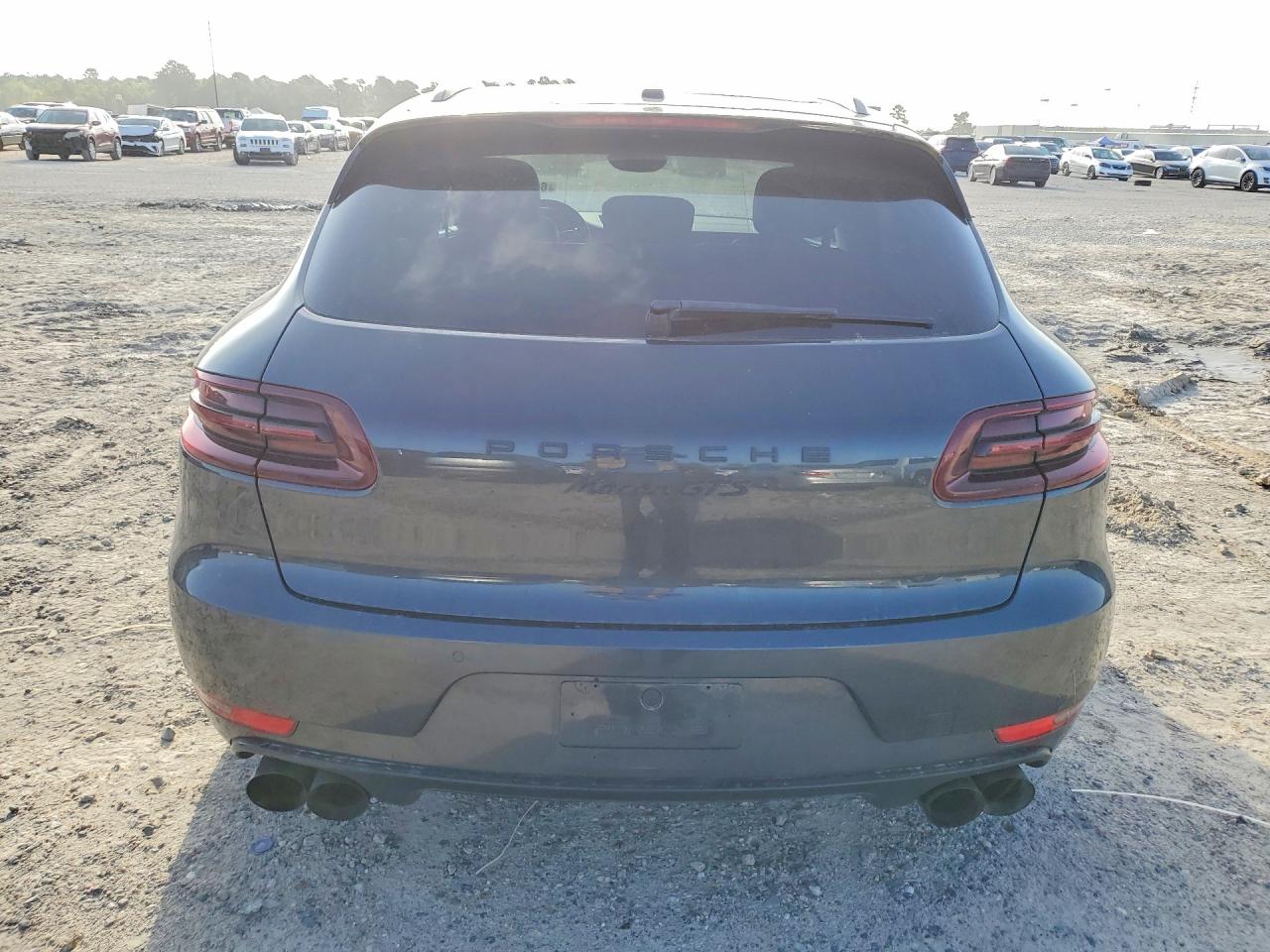 WP1AG2A57HLB53683 · 2017 PORSCHE MACAN · 6/13