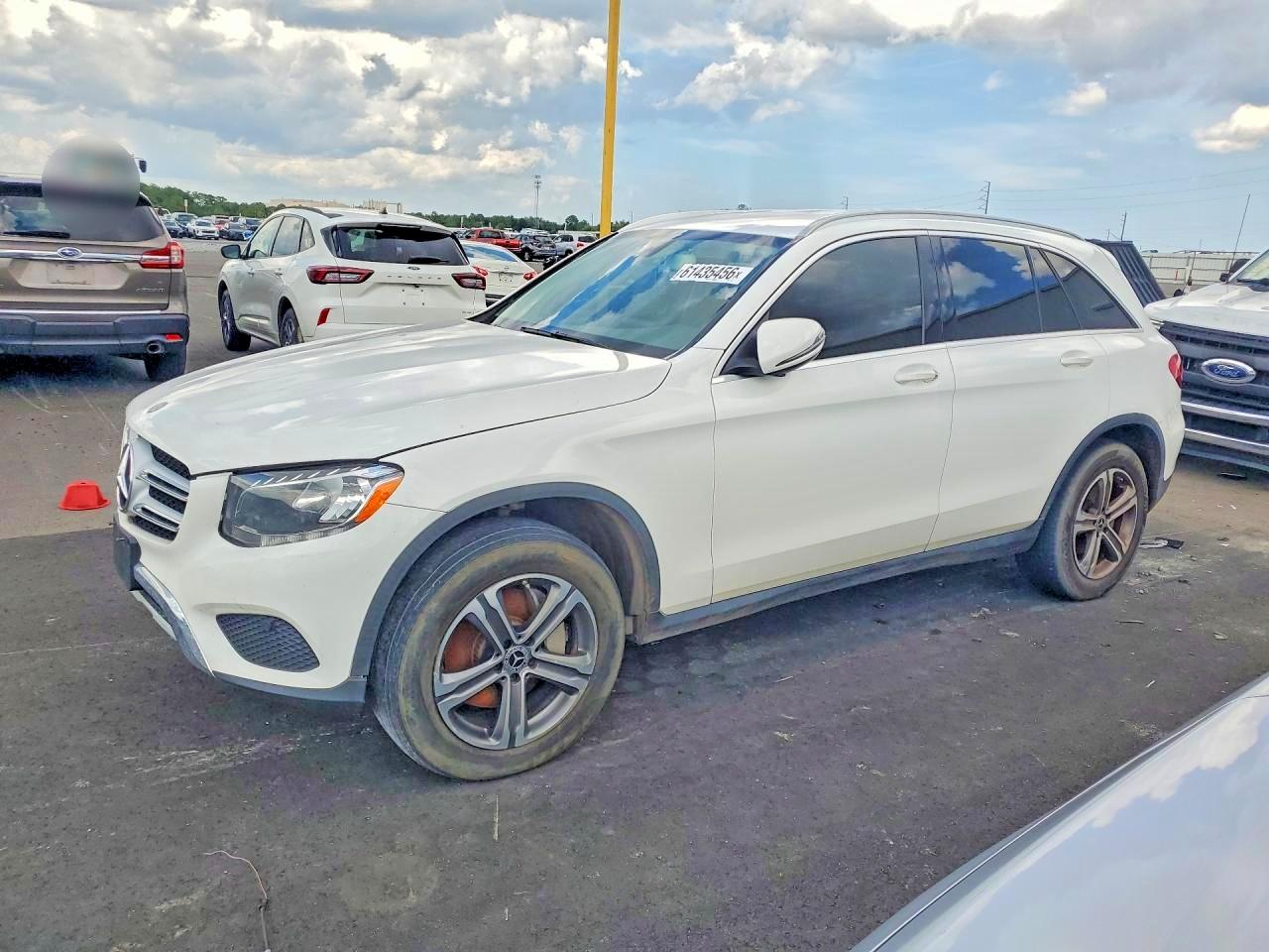 WDC0G4JB7KF543214 · 2019 MERCEDES-BENZ GLC