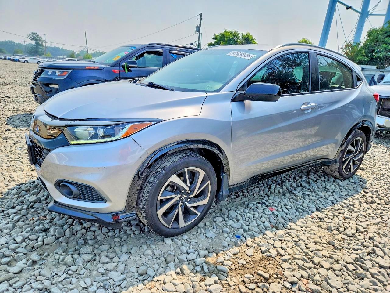 3CZRU6H1XLM705413 · 2020 HONDA HR-V