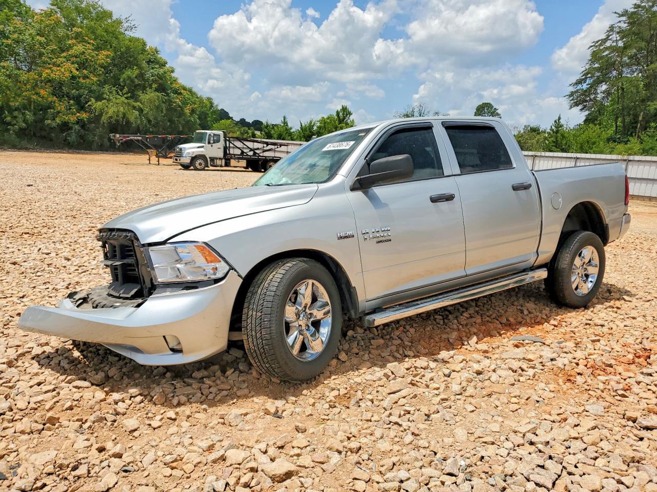 1C6RR6KT0KS538817 · 2019 RAM 1500 CLASSIC