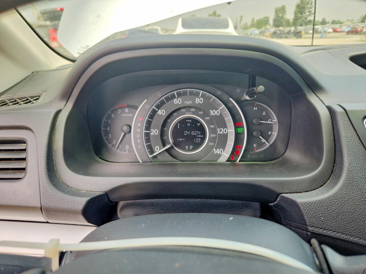2HKRM4H58GH686174 · 2016 HONDA CR-V · 9/13