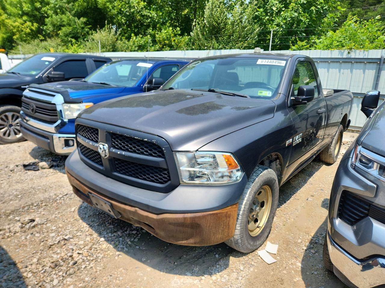 3C6JR7DT3FG675909 · 2015 RAM 1500