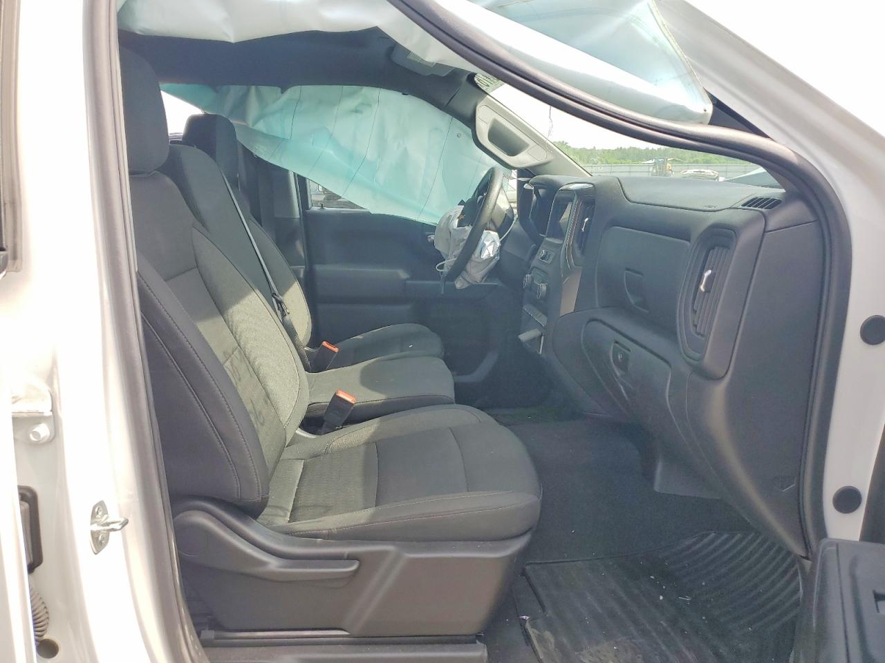 1GCPKBEK2SZ226134 · 2025 CHEVROLET SILVERADO · 7/12