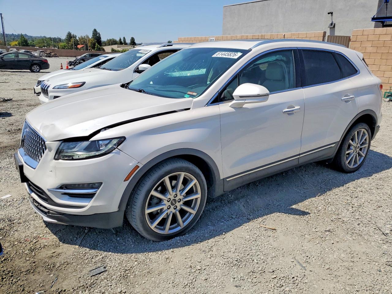 5LMCJ3C94KUL27768 · 2019 LINCOLN MKC