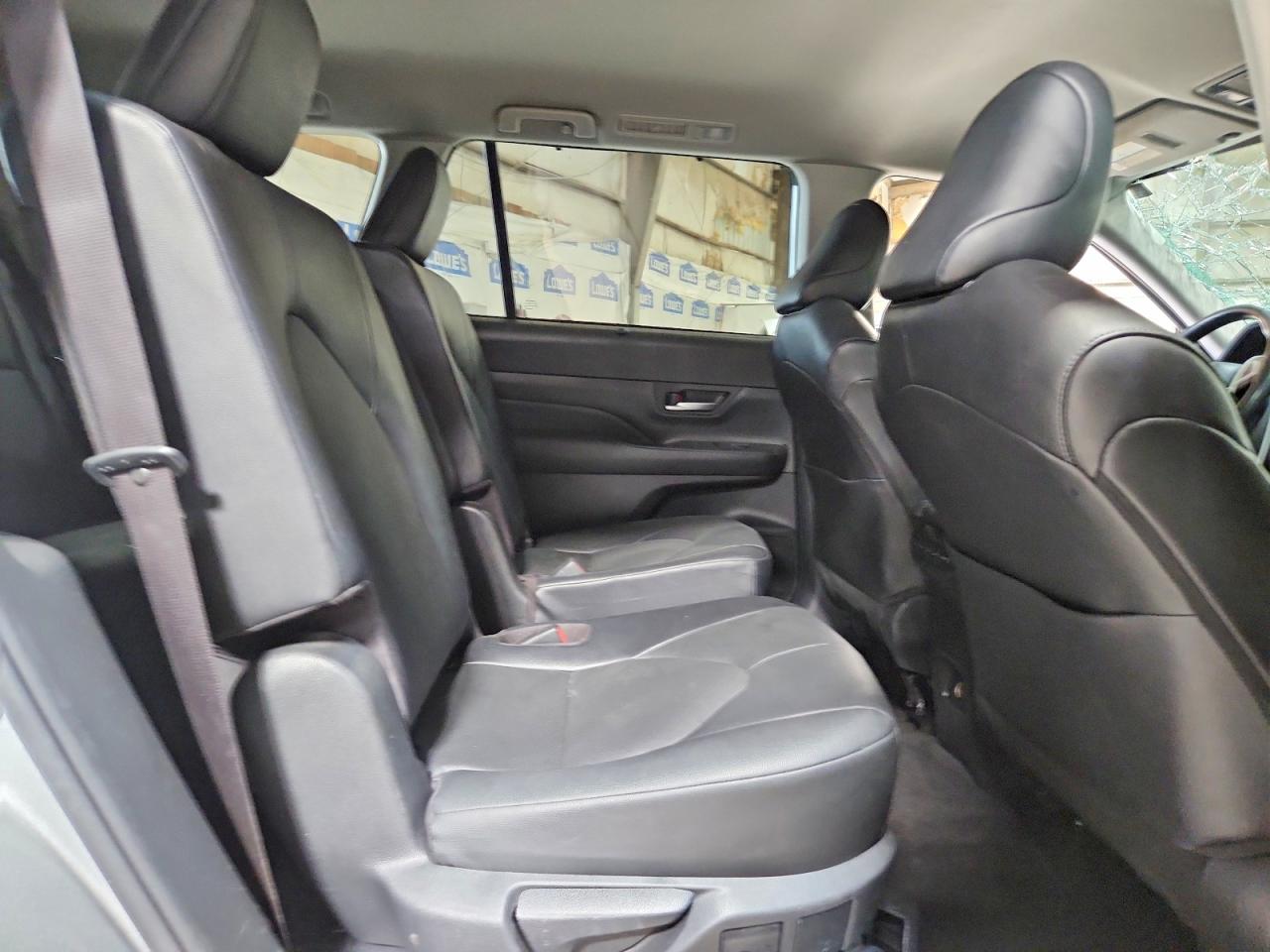 5TDAAAA59RS017584 · 2024 TOYOTA GRAND HIGHLANDER · 11/12