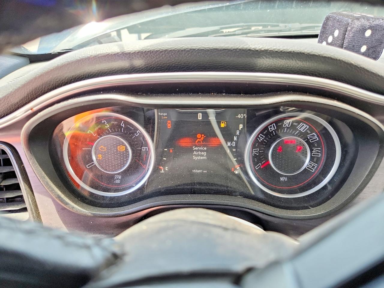 2C3CDZAG7FH899983 · 2015 DODGE CHALLENGER · 9/12