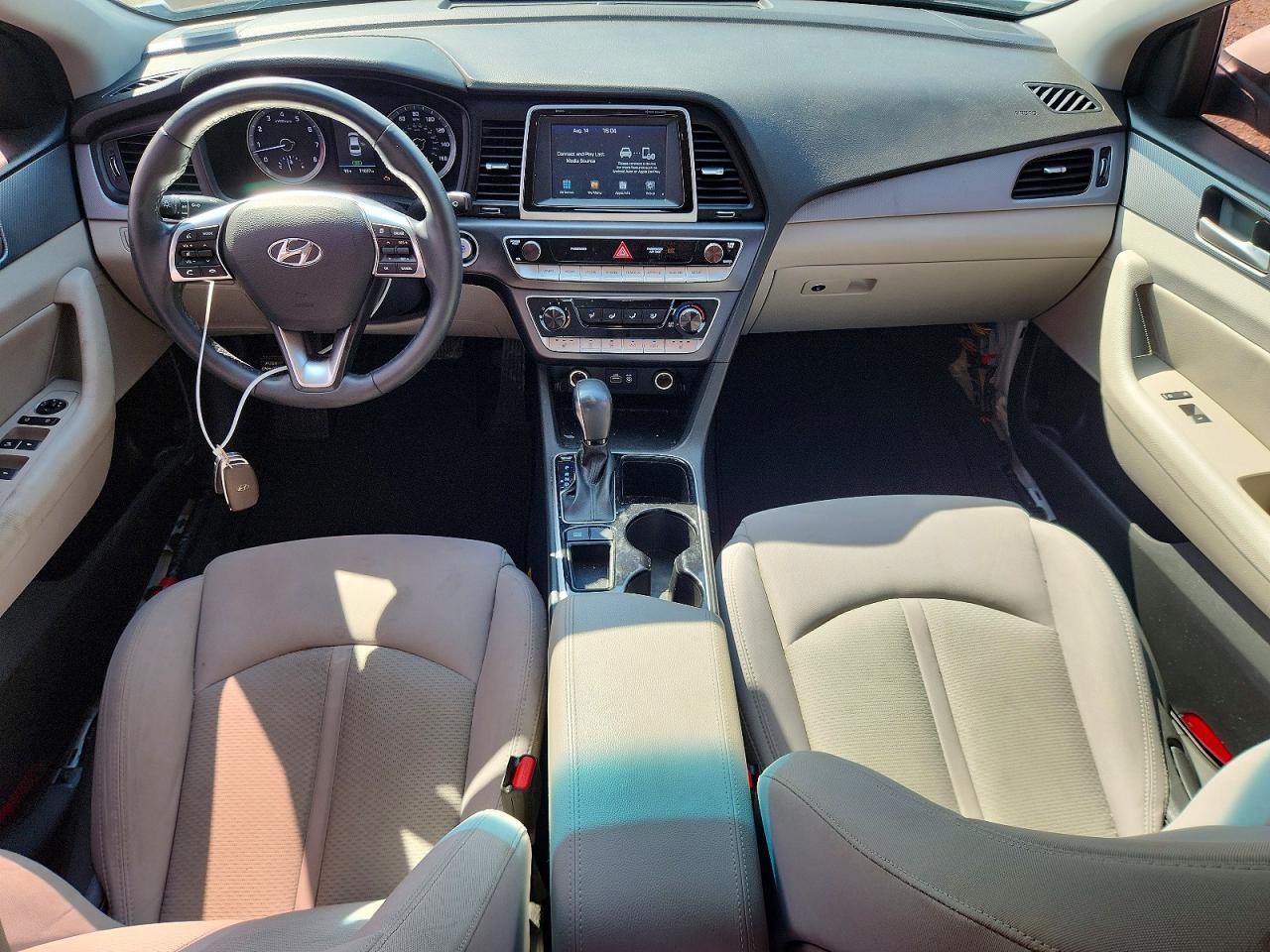 5NPE34AF0JH633657 · 2018 HYUNDAI SONATA · 8/13