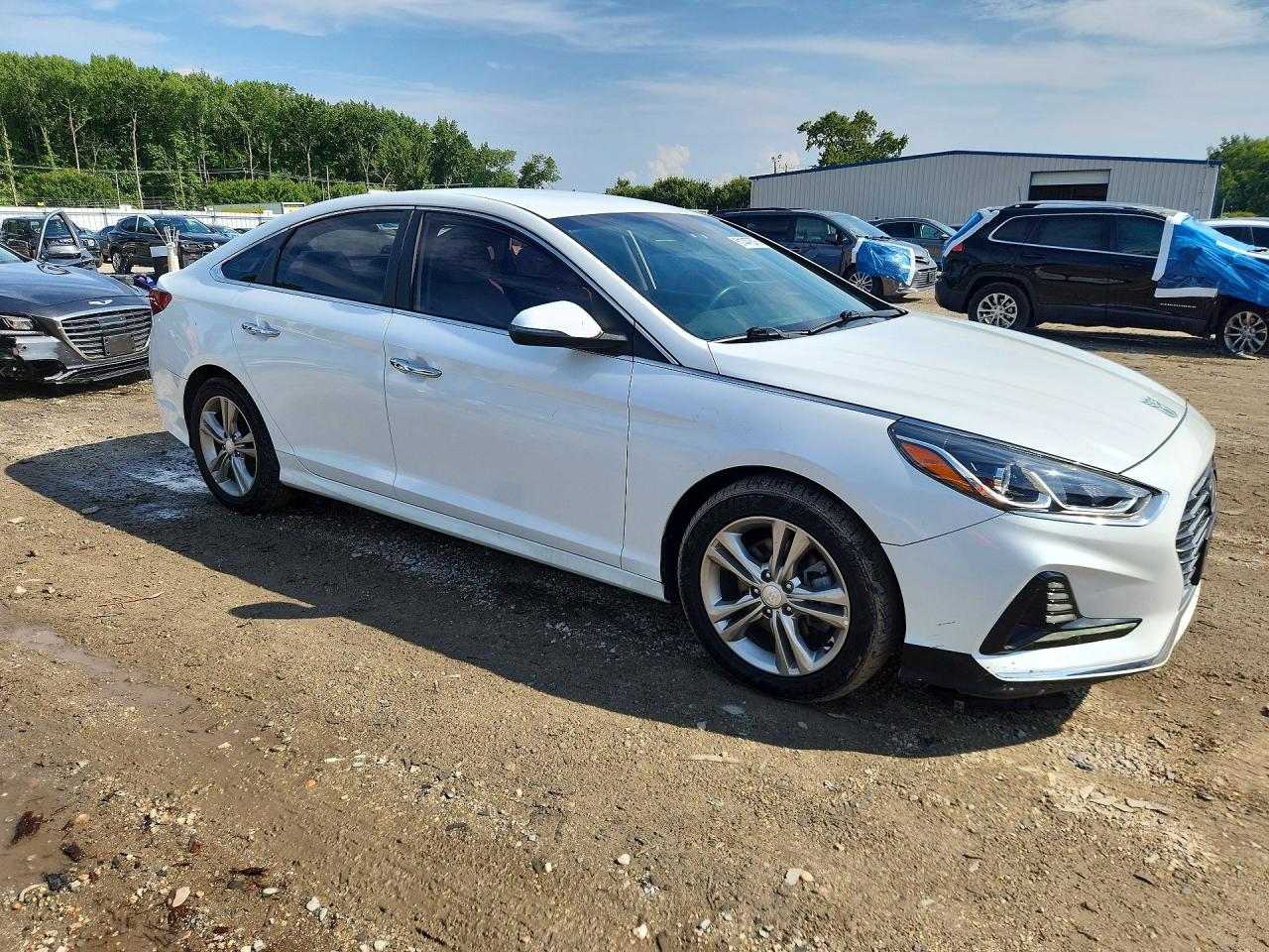 5NPE34AF0JH633657 · 2018 HYUNDAI SONATA · 4/13