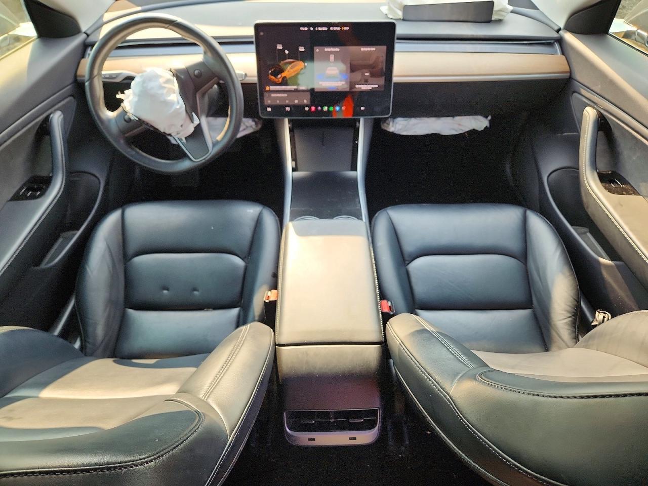 5YJ3E1EA0KF400411 · 2019 TESLA MODEL 3 · 8/12