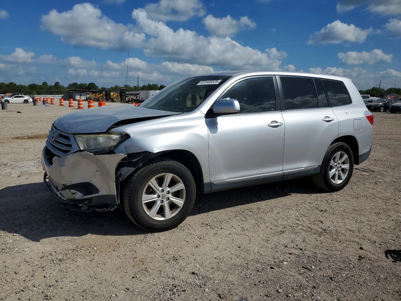 5TDZK3EH3BS025914 · 2011 TOYOTA HIGHLANDER