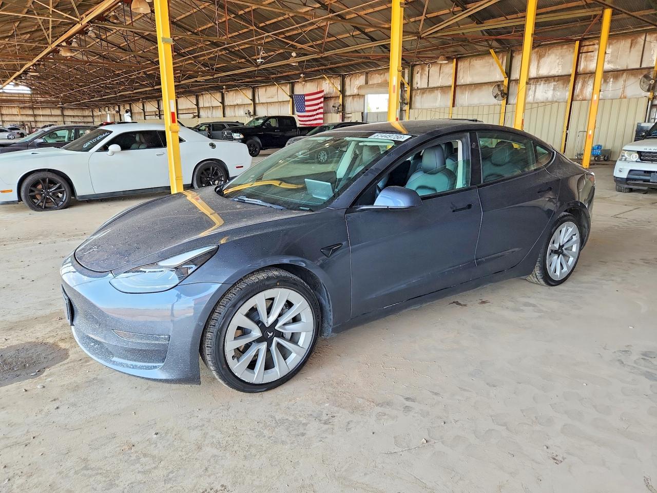 5YJ3E1EA8NF369347 · 2022 TESLA MODEL 3