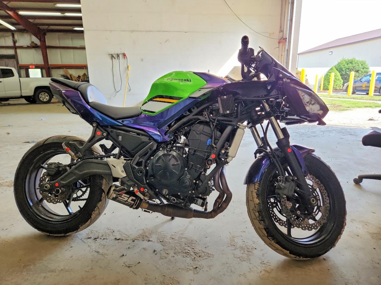 ML5EXEP17SDAE8483 · 2025 KAWASAKI EX650