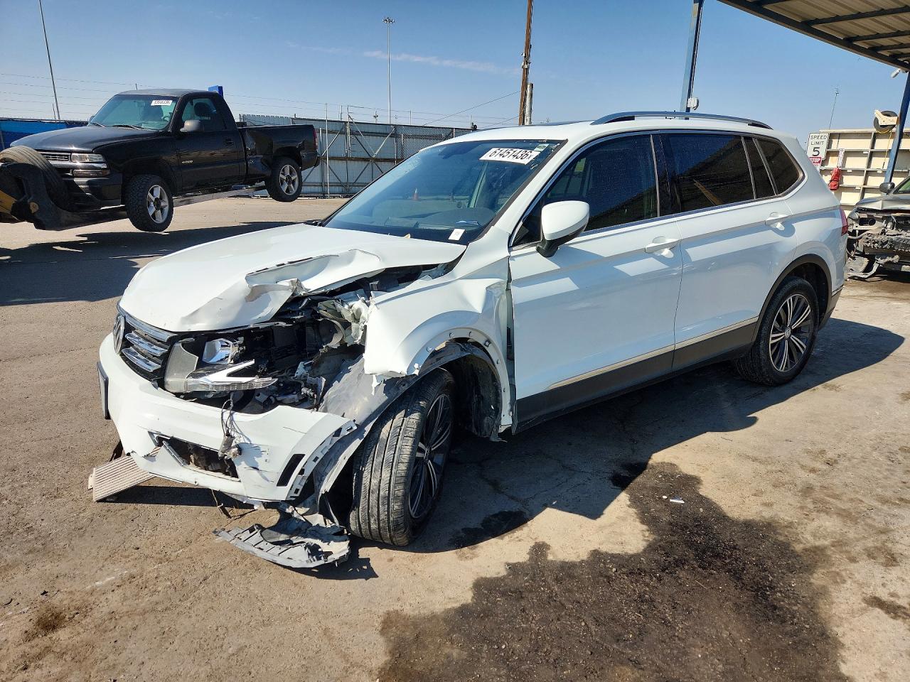 3VV3B7AX2JM161851 · 2018 VOLKSWAGEN TIGUAN