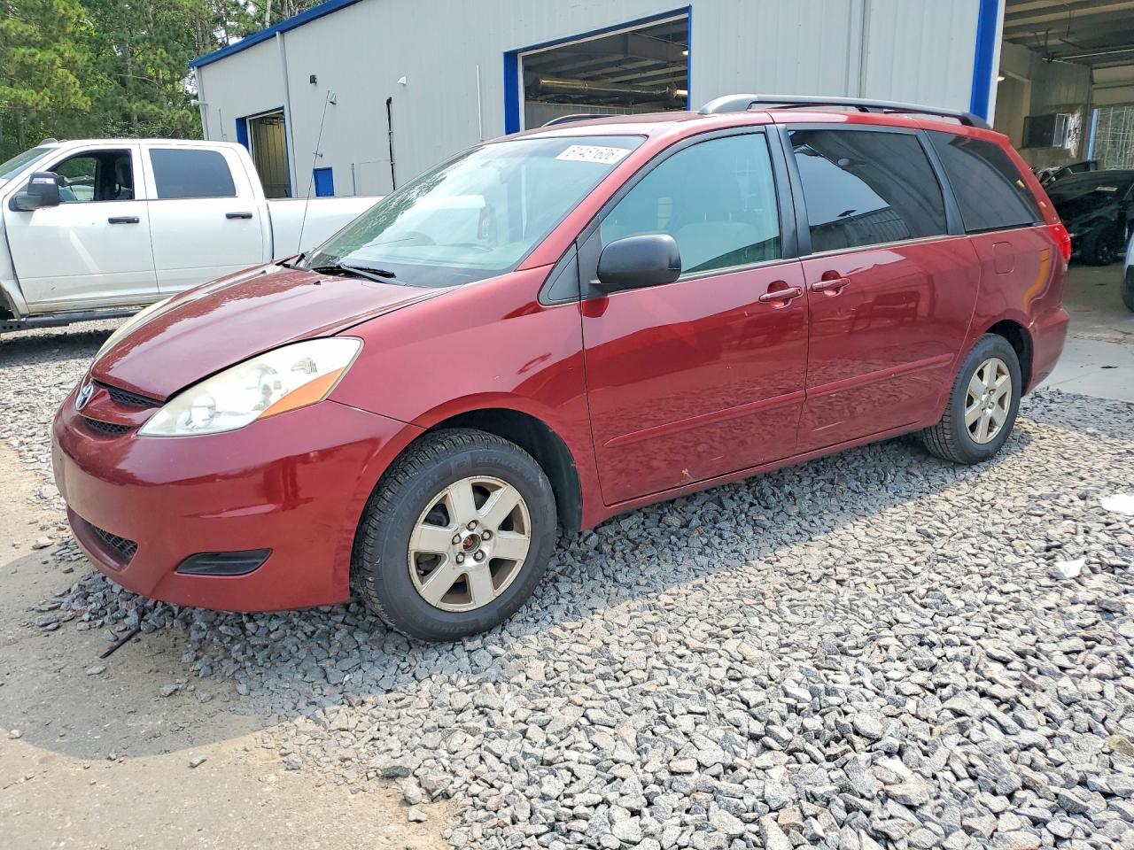 5TDZK23C28S189875 · 2008 TOYOTA SIENNA
