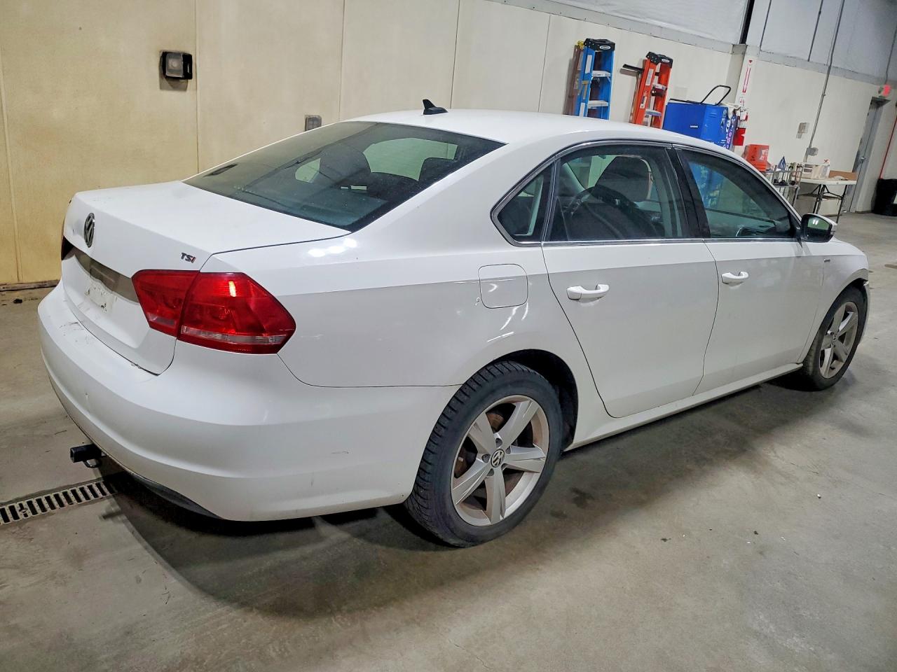 1VWAT7A39EC037516 · 2014 VOLKSWAGEN PASSAT · 3/12