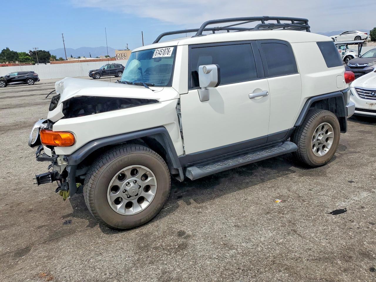 2012 TOYOTA FJ CRUISER